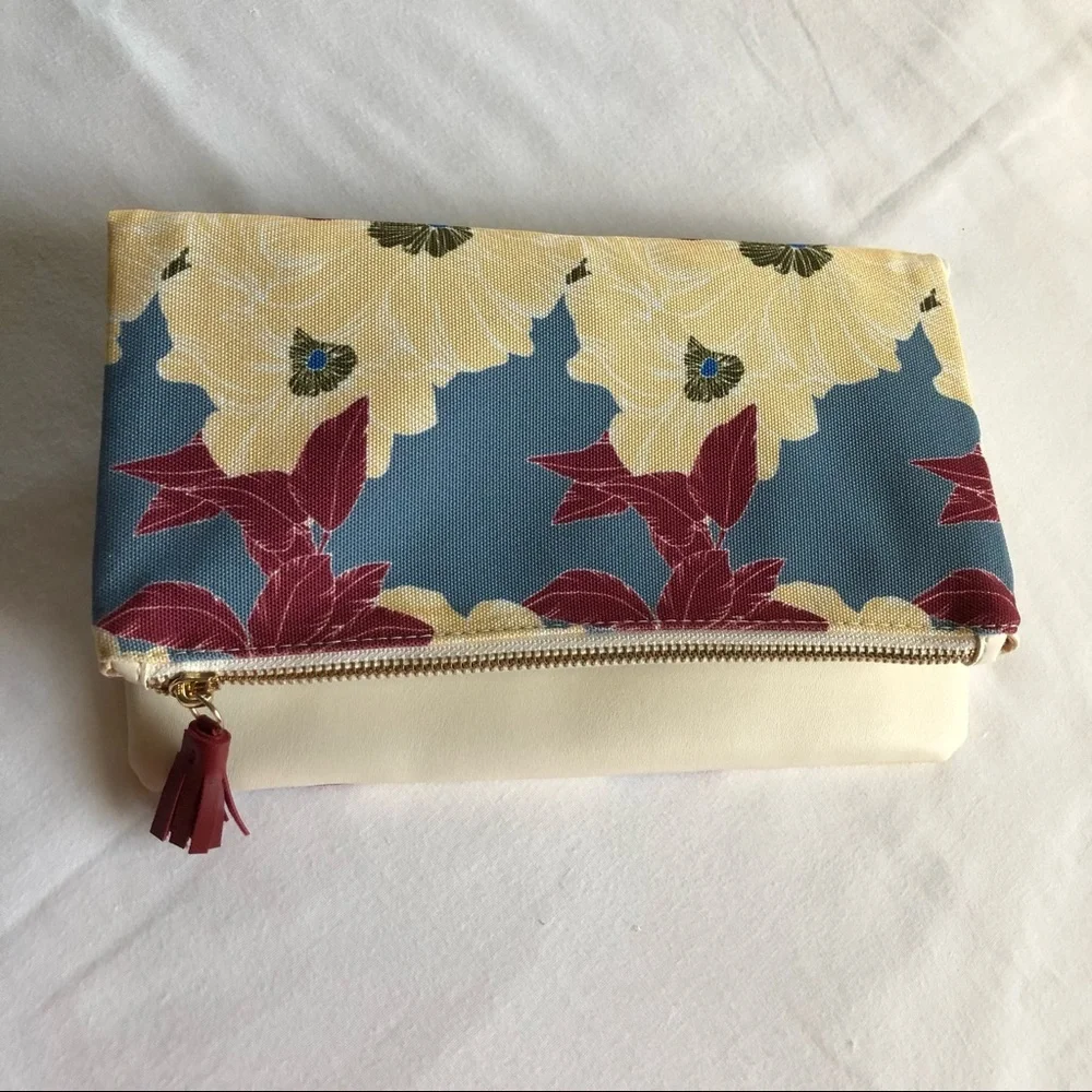 Rachel Pally Reversible Clutch Canvas Light Ivory/ yellow, Burgundy, Blue, Green
